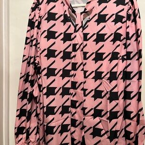 SHEIN Curve Pink and Black Houndstooth Top